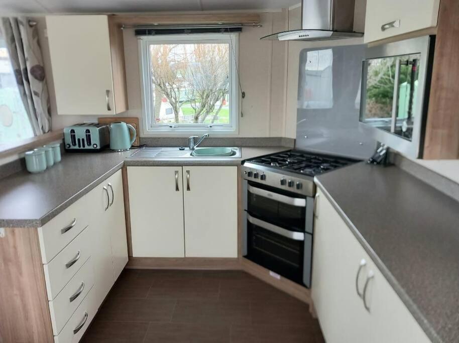 Lagooncombe Modern And Cosy Holiday Home Haverigg Exterior foto